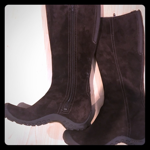 Merrell Shoes - Brown Merrell suede boots